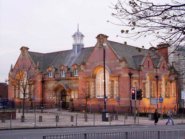 liverpool first public library